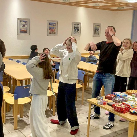 Medien (1). Vergrösserte Ansicht